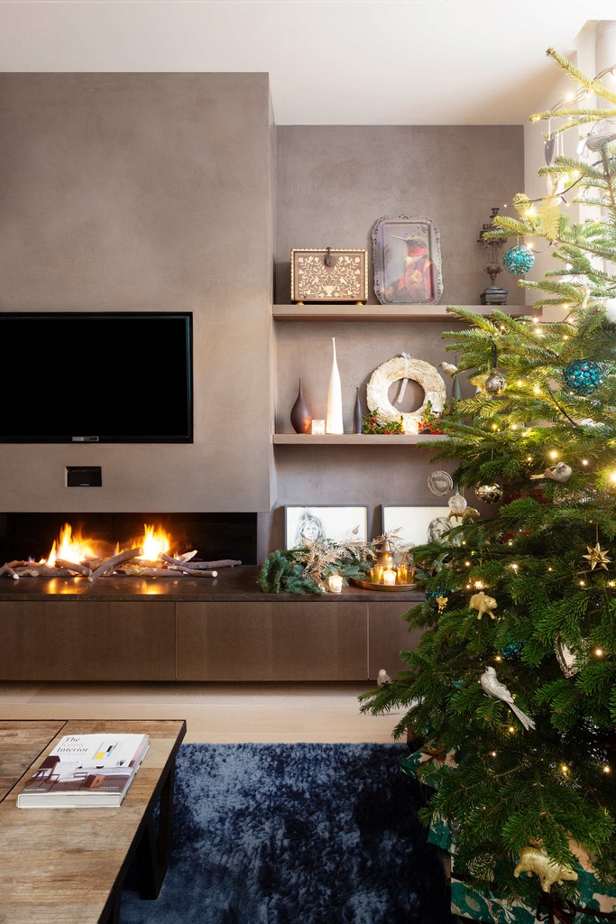 From the whole team at HUX London,
we wish you and your family a very happy and safe Christmas and a wonderful new year! 🎅🎄