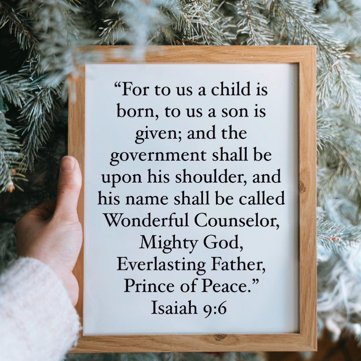 LamarBSM's tweet photo. Isn’t it just amazing to know how the saviour entered the world? It leaves us in awe year after year. He could have entered however he pleased, and he chose a manger. 

Merry Christmas everyone!! We pray you have a blessed day filled with family and fellowship! https://t.co/5KBmwfaGQP