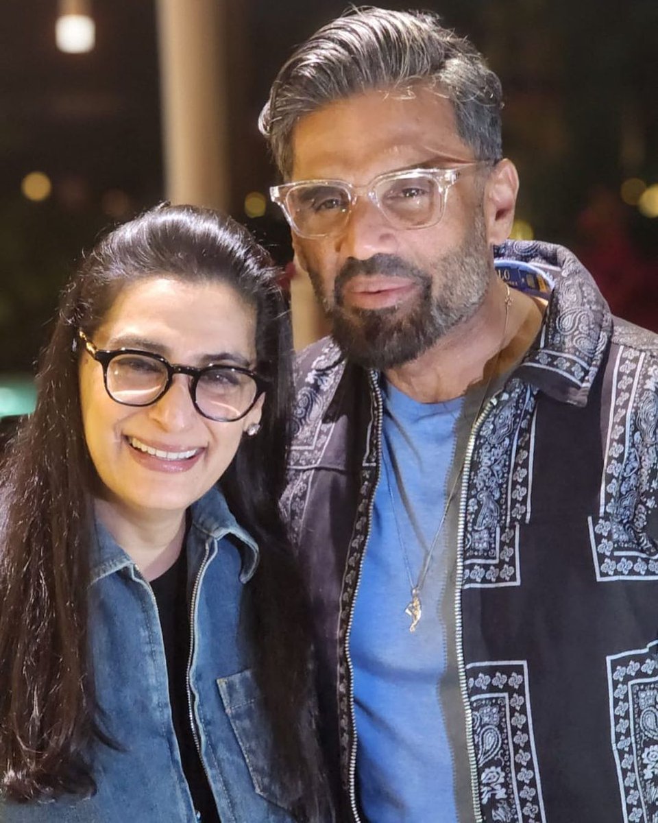 Tag #ManaShetty trending

Happy anniversary #SunielShetty sir and #ManaShetty ma'am!