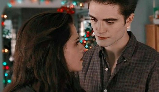 comfortrobsten's tweet photo. merry christmas 🎄 https://t.co/BAagbRI75N