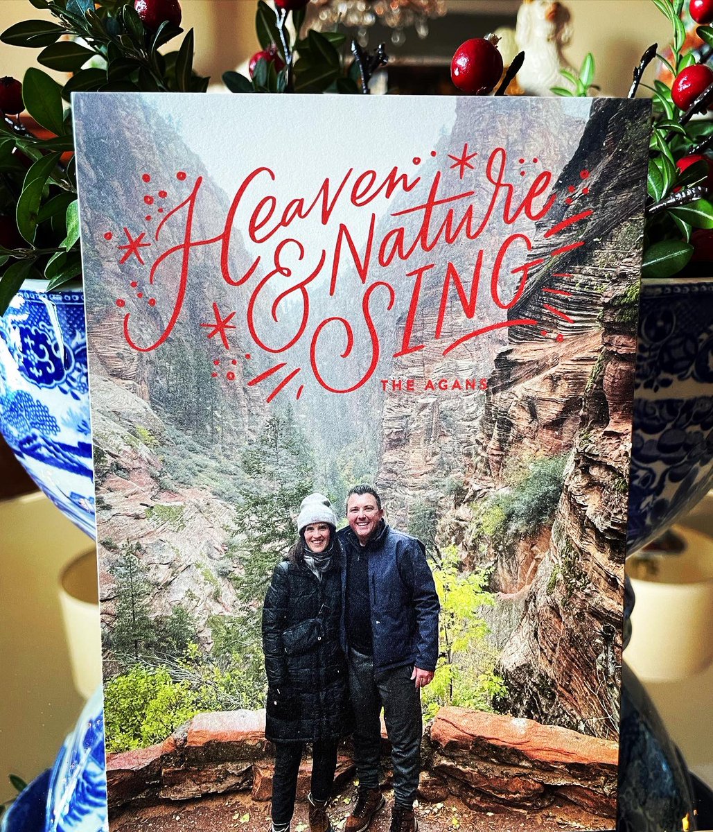 chrisagans's tweet photo. Joy to the world the Lord is come
Let earth receive her King
Let every heart prepare Him room.

Merry Christmas Everyone! https://t.co/Q1ifRpLEK9
