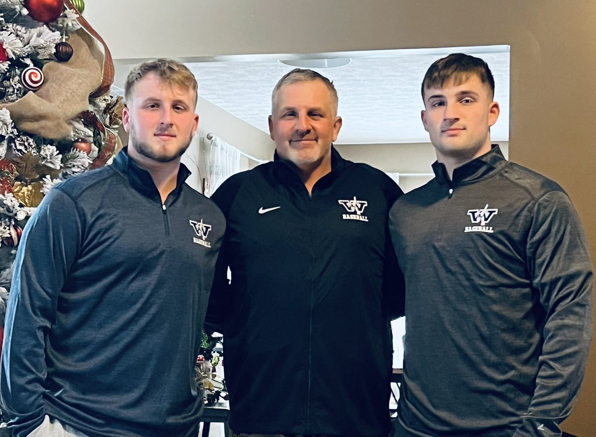 ccdv25's tweet photo. Merry Christmas… from my Titan boys ⚾️🎄@jakevitale10 @NickVitale117 @WCTitanBaseball  @don_vitale https://t.co/eOVSMK3q3P