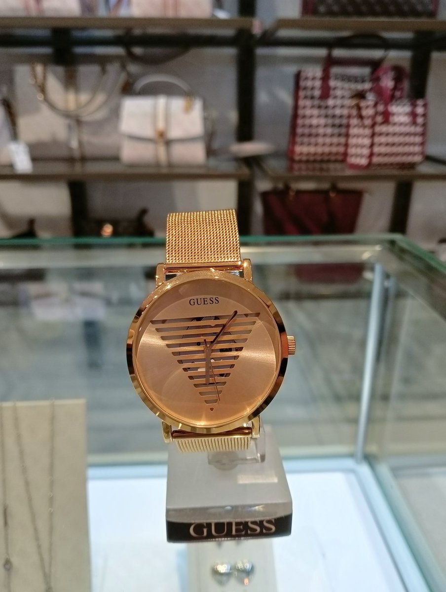 eli_waray's tweet photo. OH MY GOSH😳Binigyan ako ng gift ni Sir na GOLD PLATED WATCH⌚from GUESS na almost 10k ang presyo sa📍ROBINSONS SOUTH🏬

Thank u for this gorgeous gift🎁
Worth it ang WILD PERFORMANCE ko last night👉👌💦
MERRY CHRISTMAS po Sir🎊🎄
God Bless
For💆‍♂️:DM/TXT 09514654255
#altertacloban https://t.co/UtGXQ83PCl