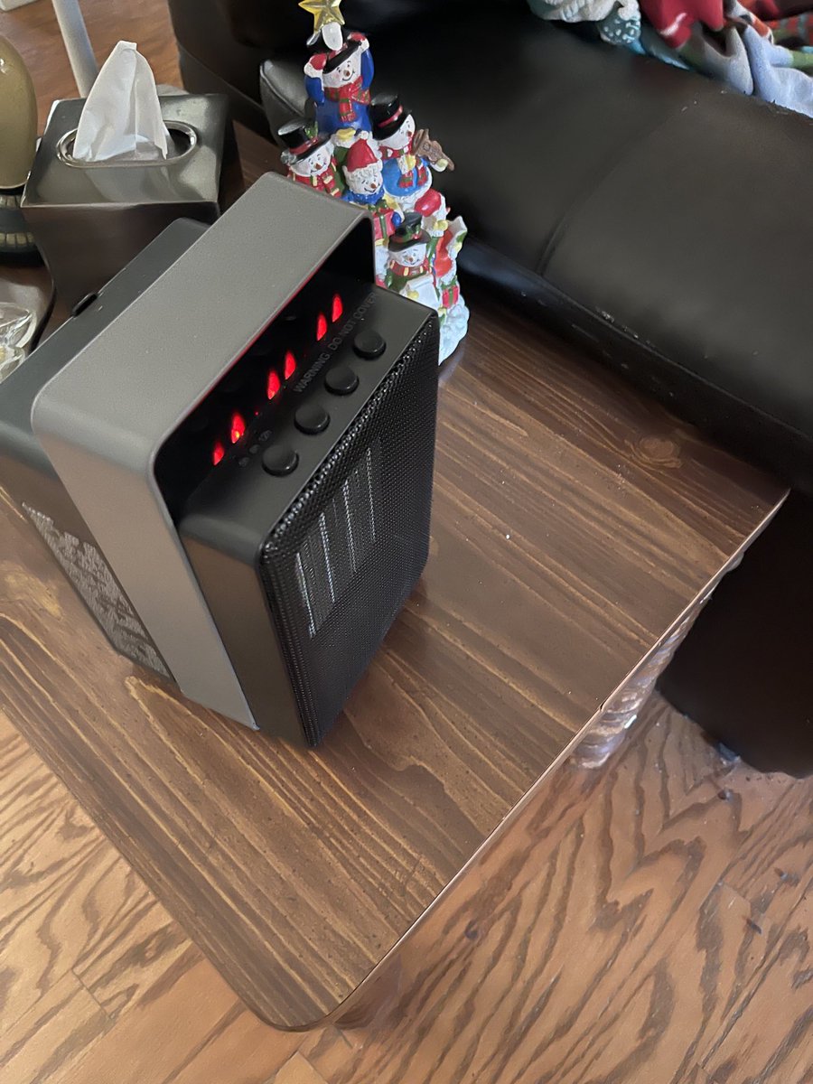 ⁦<a href="/Tracker_RY/">Internet Deals at @Tracker_Deals</a>⁩ that $30 heater I got for less than $2 from one of your links is coming in handy this chilly Christmas morning 😁

Merry Christmas, man!