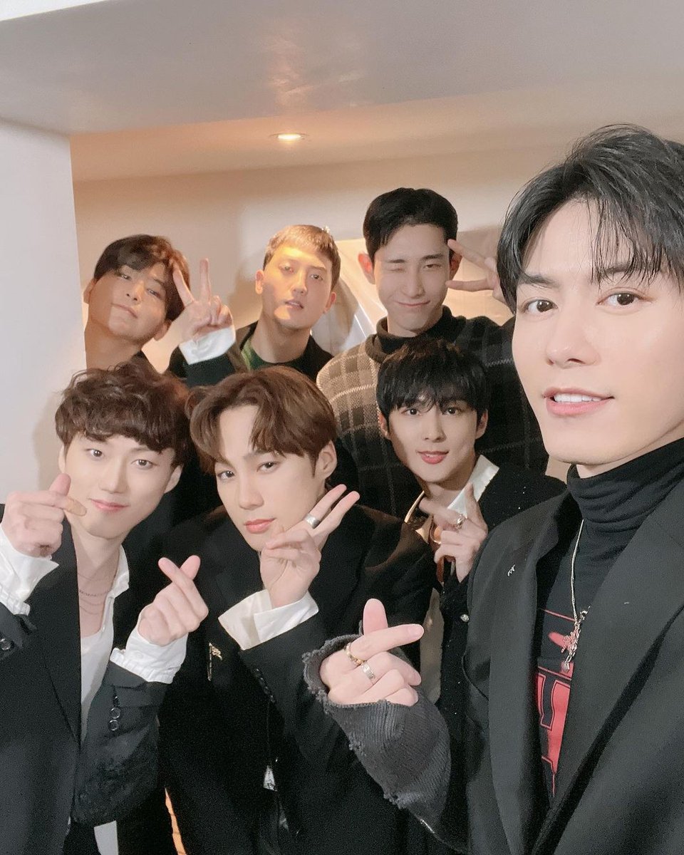 oficialvavcol's tweet photo. Actualización #StVan | O7 🥰🥰😭 Que emoción
#브이에이브이 #VAV #vavjacob #vavstvan #vavayno #vavziu #vavlou #vavace #vavbaron #baron #stvan #lou #ziu #ace #ayno #jacob #vampz https://t.co/GwxoYtToLG