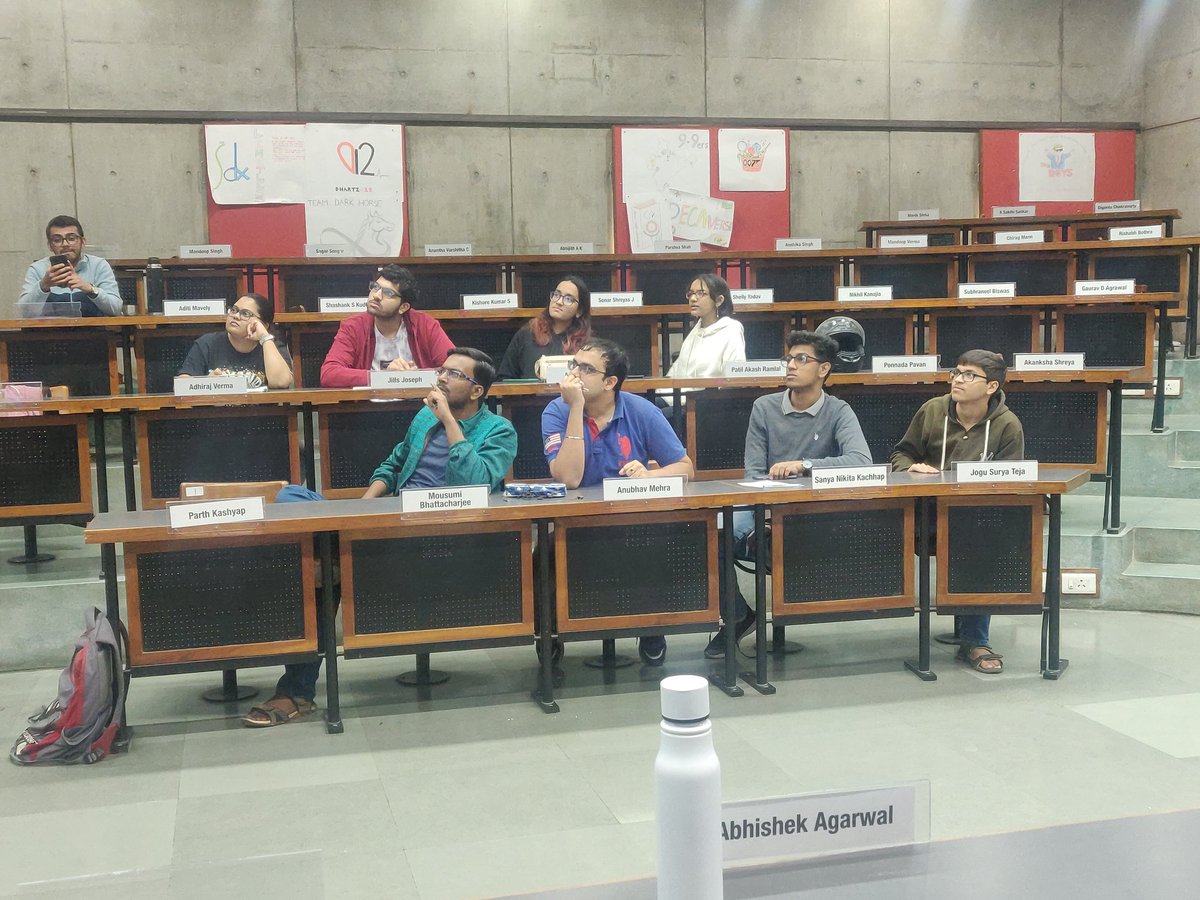 aqc_quiz's tweet photo. Super stuff by @DaivsDaivsDaivs , @navinrajaram , Anshul Roy, @vyasv36 and Shrey Shylesh today. Looking forward to a splendid 2023 as well! Merry XMas, everyone! :) https://t.co/tRF5hSLsSQ