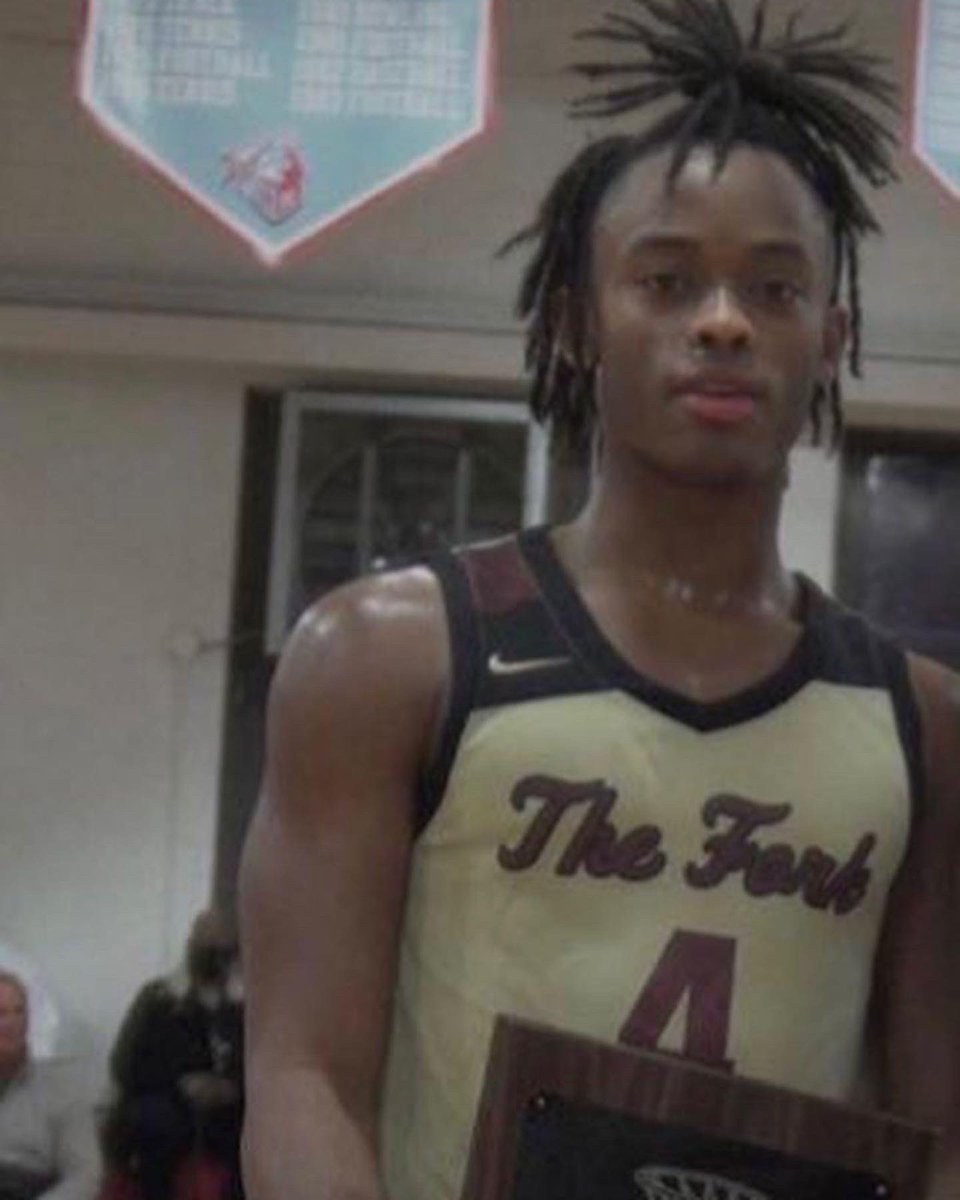 KingsForkBoysV1's tweet photo. Congrats Samuel! All City Classic Philly vs Everybody MVP #wethefork https://t.co/H2oCdbiOn0
