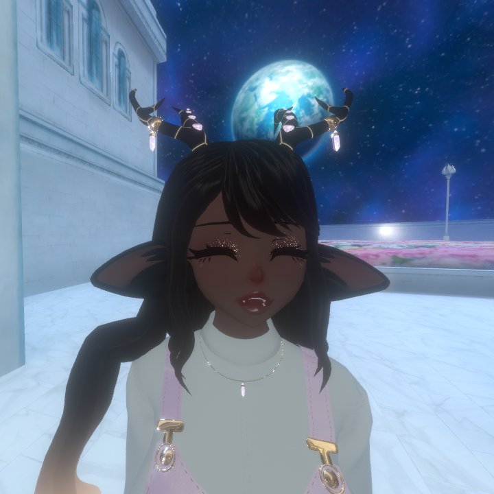 mikodesu0's tweet photo. I hope everyone has a great Christmas and a great holiday :) it's always great to hang out with friends exploring amazing worlds again...メリークリ! 🎄🎄 https://t.co/jj2AvF5kGL