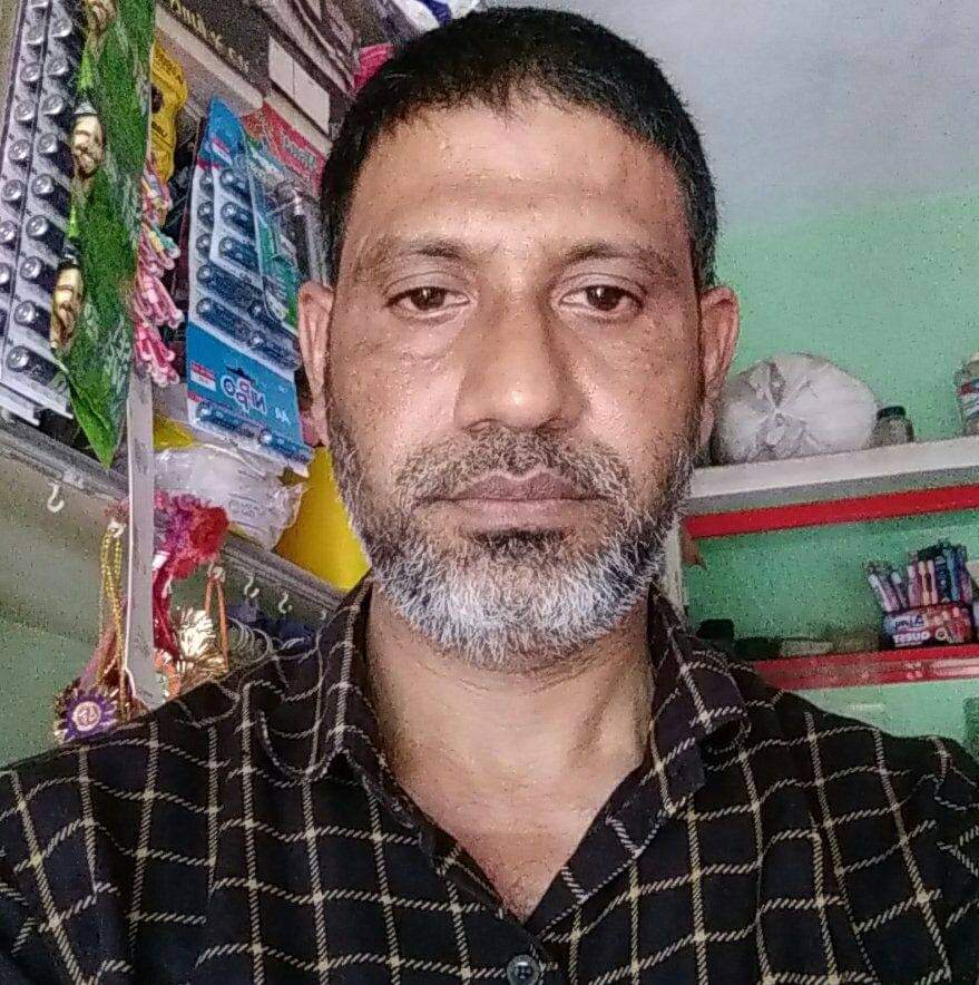 AHasainar's tweet photo. 5ತಿಂಗಳ  ಹಿಂದೆ ಕರಾವಳಿಯಲ್ಲಿ ನಡೆದ ಮೂರು ಕೊಲೆಗಳ ನೇರ   ಆರೋಪಿಗಳ ಜೊತೆಗೆ ಕೊಲೆ ನಡೆಸಲು ಕುಮ್ಮಕ್ಕು ನೀಡಿದವರನ್ನೂ ಕೂಡ ಬಂಧಿಸಿ ಜೈಲಿಗೆ ಅಟ್ಟುತ್ತಿದ್ದರೆ, ಇಂದು ಇನ್ನೊಂದು ಅಮಾಯಕ ಜೀವ ಬಲಿಯಾಗುತ್ತಿರಲಿಲ್ಲ. ಮಾನ್ಯ ಪೋಲೀಸ್ ‌ಆಯುಕ್ತರೇ,ನಮಗೆ ನಿಮ್ಮ ಮೇಲೆ ಅಪಾರ ಭರವಸೆ ಇದೆ, ಆದರೆ  ಅದನ್ನು ಕಳೆದುಕೊಳ್ಳಬೇಡಿ.

*ಜಸ್ಟೀಸ್ ಫಾರ್ ಜಲೀಲ್* https://t.co/YHIU44GZmb