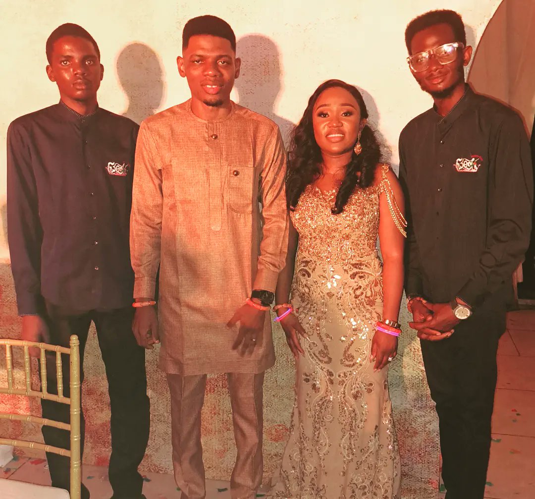 fweshofficials's tweet photo. LOVE is constantly beautiful and sweet when it is unites with FWESH! #FiToluwa22 #abeokutawedding #oopl #rightessentialevents #ram #suya #ramsuya #smallchops #abeokutasmallchops #abeokutasmallchopsvendor
#FWESHmakesRightsmallChops https://t.co/SFXimCdelR