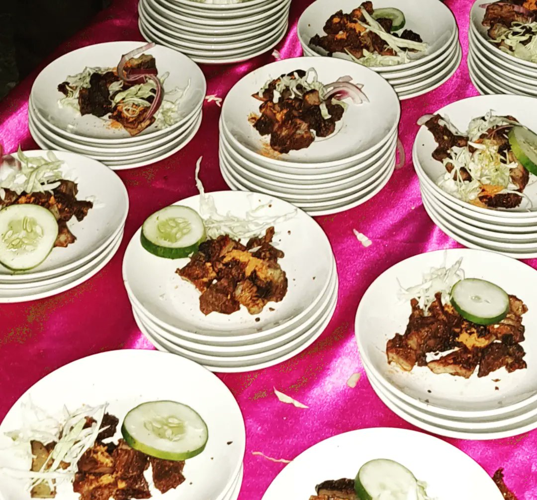 fweshofficials's tweet photo. LOVE is constantly beautiful and sweet when it is unites with FWESH! #FiToluwa22 #abeokutawedding #oopl #rightessentialevents #ram #suya #ramsuya #smallchops #abeokutasmallchops #abeokutasmallchopsvendor
#FWESHmakesRightsmallChops https://t.co/SFXimCdelR
