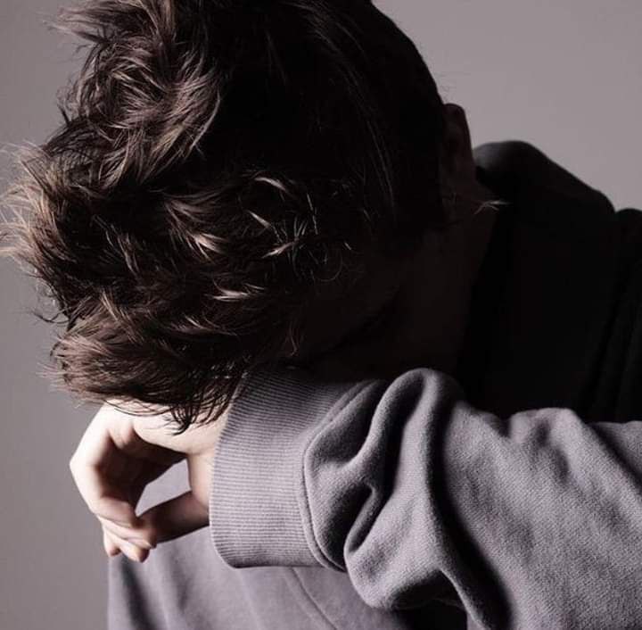 मेहमान की तरह अपने घर आते-जाते है आज कल,,,

घर से बेघर हो गए है हम कमाते-कमाते...

जय श्री राम 🙏🏻🚩
शुभ रात्रि 🙏🏻🙏🏻