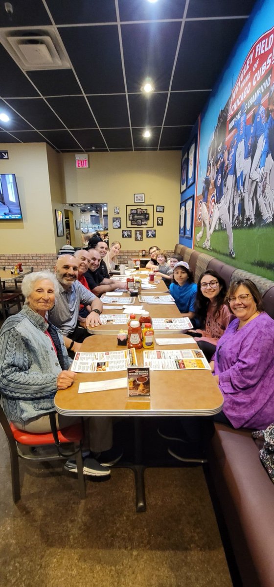 DavidCohenEsq's tweet photo. #BreakfastWithEthan plus 2 parents, 2 brothers, 2 Sisters in Law, 3 nephews, &amp; 1 niece. (@ Chompie's Restaurant, Deli, and Bakery - @chompiesaz in Scottsdale, AZ) https://t.co/7UtKUcOi51 https://t.co/Jus6abMJXy