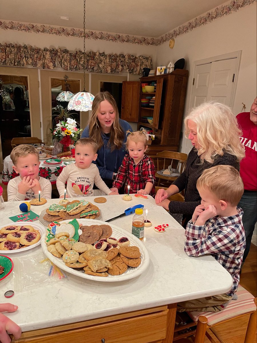 #happybirthdayJesus #happybirthday #Jesus  Our traditional singing. With cookies this year!  Thank you Jesus for coming to our messy world! ❤️