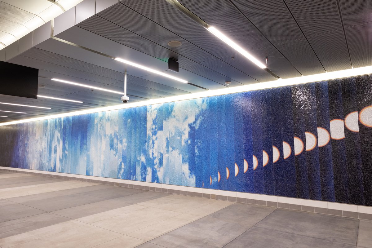 Thank you to CODAworx Magazine for featuring my hand-cut glass mosaic mural 'At the Same Time' for Metro Art LA in their 'Art As Narrative', December issue. #clouds, #sky, #LACountyArts codaworx.com/codamagazine-i…