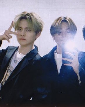 hooniestyles's tweet photo. did we                        yes, 
make it?                    we did. https://t.co/qB86DDtxjM
