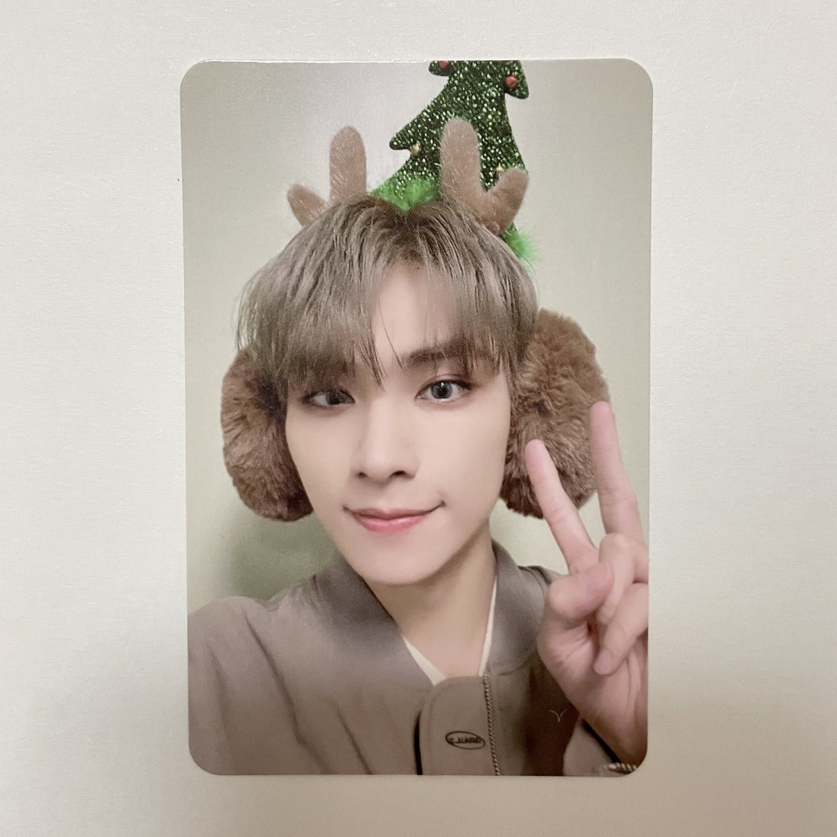 djxiaocollector's tweet photo. 샤오쥔 핑크 크리스마스 랜덤팩 C ver. https://t.co/SjJoAjUgDv