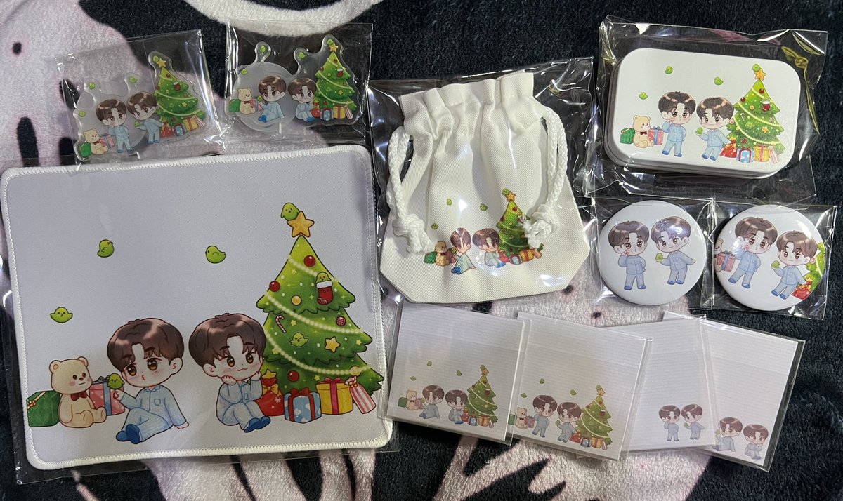 ars_orn8935's tweet photo. ได้รับของแจกจากกิจกรรมแล้วนะคะ ขอบคุณมากๆ เลย ได้มาหลายชิ้นอลังการมากก จะใช้และจะเก็บอย่างดีค่า 💕💕Merry Christmas ค่ะ🎄🛷❄️ #Charming_BB https://t.co/vd4EIshm6f