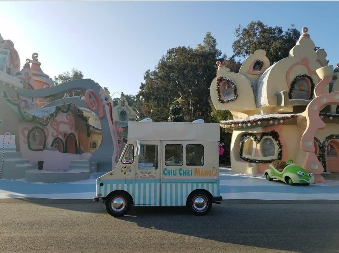 Hope everyone has a Merry Christmas!
🍦🎅🌲
#IceCream #IceCreamTruck #Vegan #Birthday #Wedding #SetLife #CraftService #PictureCar #LosAngeles #Fj8c #Party #Pasadena #SierraMadre #SanGabriel #SgvEats #Alhambra #TempleCity #Arcadia #Sgv #UniversalStudios #Whoville #TheGrinch