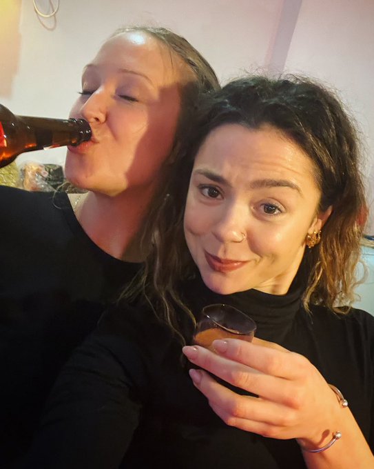 Happy Christmas Bitches🎄😜 https://t.co/jmGlqnoWYq<a href="/tag/internationalwomensday"class="tags"><span>#internationalwomensday</span></a><a href="/tag/ewwfeelings"class="tags"><span>#ewwfeelings</span></a>