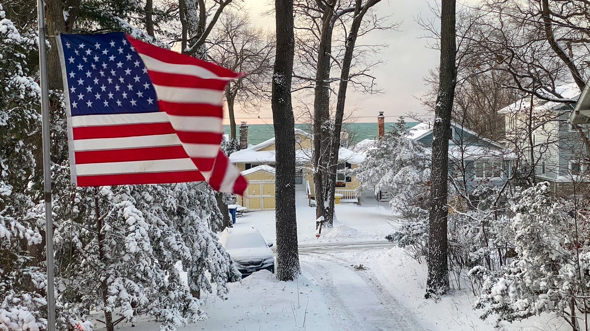 Jeff_MartinCA's tweet image. Merry Christmas from Lake Michigan! 

Yes…it’s cold…