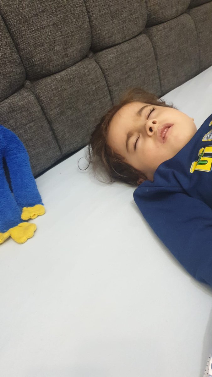 Minik kuş uykuda 💙💙