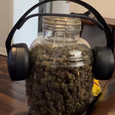 strokemanstudio's tweet image. #NewProfilePic