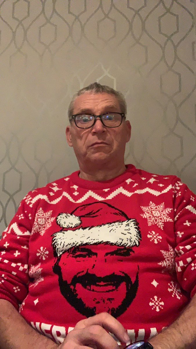 ste_willo's tweet photo. @Tyson_Fury only 1 with Christmas jumper https://t.co/PXSflZ3uqa
