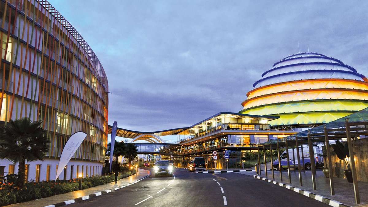 DianoPeters's tweet photo. Without a shadow of doubt, Kigali, Rwanda is the most serene city in East Africa. https://t.co/HBbijkSo83