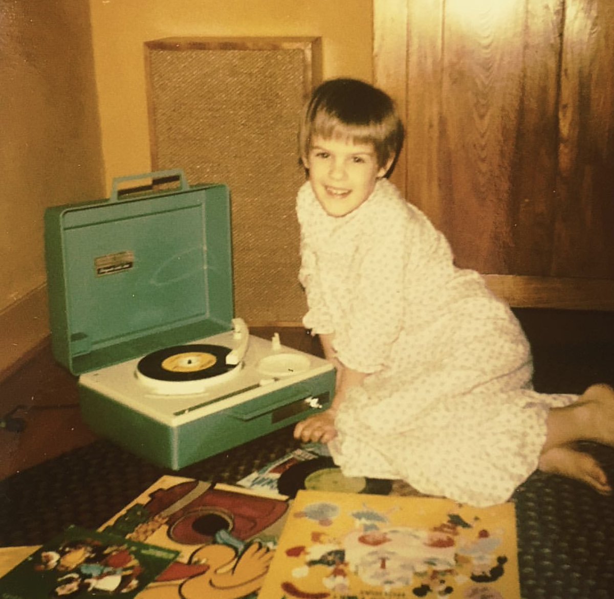 Merry Christmas! The picture says it all. I'm in my new pink bathrobe, with my record player and vinyl @kcrw and bringing you Christmas Becomes Eclectic. 3 hours of music to set your holiday straight! 9am-noon PST! noon-3pm EST! Come thru! 🎄