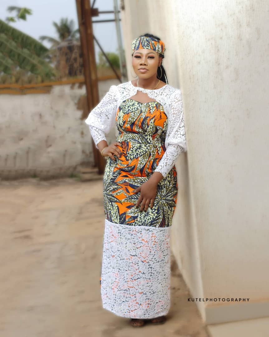 diaryofkeji's tweet photo. Good afternoon, Almas brand is a fashion designing brand that deals in female clothing. We make all types of female outfits. Getting this grant will help get a number of equipments and tools needed and would reduce our production cost by not outsourcing services. 
Thank you https://t.co/z6P5noRRFn