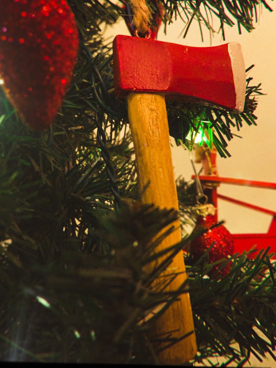 Happy holidays and thank you to everyone who got their axe on with us this holiday season! We hope everyone has a wonderful weekend 🎄We will be taking a few days off and will be getting back into the axe-tion on the 27th 🪓 #axethrowingyyc #axethrowing #calgary #yyc