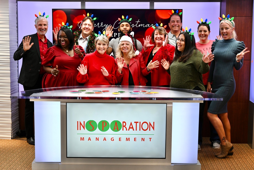 inSPArationMgmt's tweet photo. We at InSPAration Management wish you a Merry Christmas and a Happy Holidays! 

We are wishing you and your family health, happiness, peace, and prosperity this Christmas and in the coming New Year!

With much love,
The InSPAration Management team

#merrychristmas #happyholidays https://t.co/Kd2lVyTlia