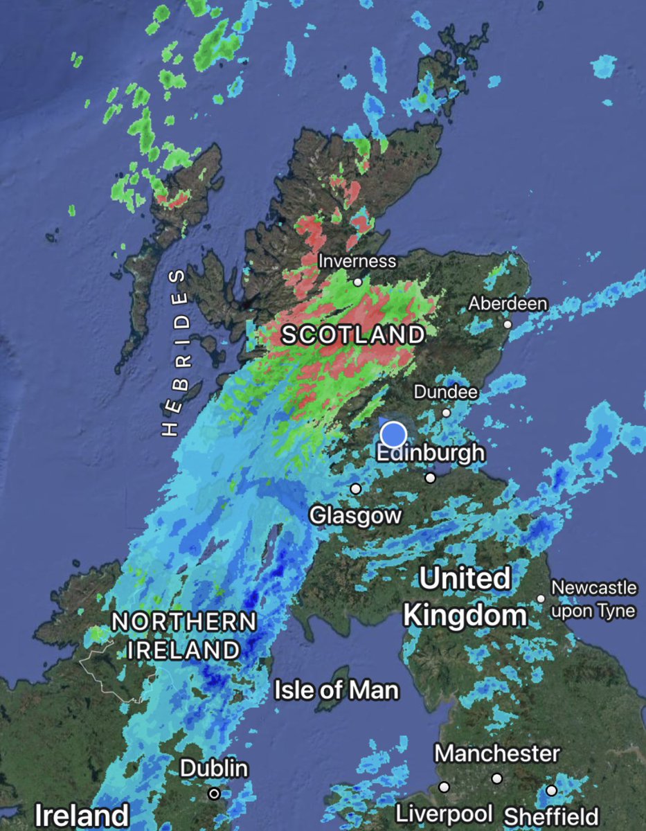 WindyWilson88's tweet photo. ☃️☃️☃️SNOW CHECK☃️☃️☃️

Relax. Gusty and young Windy are playing Monopoly and I’m no long up - fell asleep after ma dinner

Anyway. Who we got in the RED area ???

Any snow ???

#Snow #SnowCheck #Christmas #WhiteChristmas https://t.co/g9gvOsqqUk
