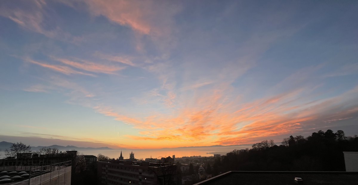 douzechill's tweet photo. Lausanne way of life

#lausanne https://t.co/fl8Q43iCfU
