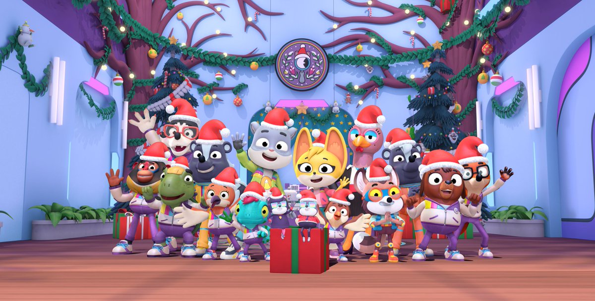 MERRY CHRISTMAS from the entire CLADE team! 👼🎅

<a href="/netflix/">Netflix</a> <a href="/netflixfamily/">Netflix Family</a> #thecreaturecases #christmas