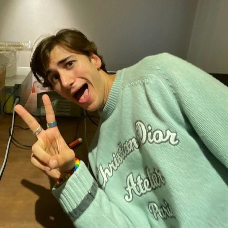 comfortbash's tweet image. merry christmas loves!!!!!