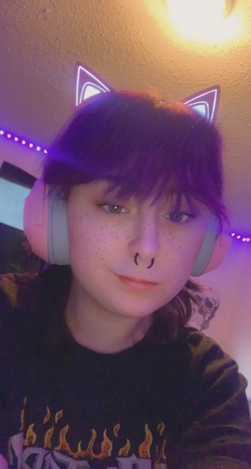 Merry Christmas https://t.co/5B2t2bHVI1<a href="/tag/bipride"class="tags"><span>#bipride</span></a><a href="/tag/pride2023"class="tags"><span>#pride2023</span></a>