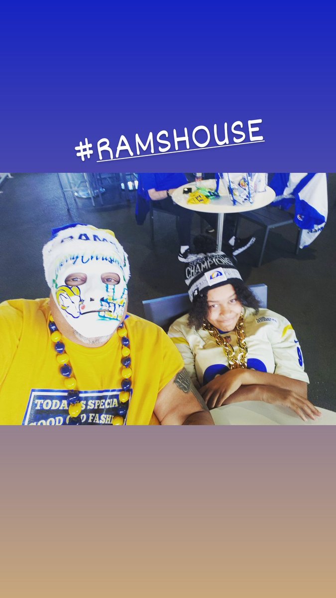 KINFOKESFINEST's tweet photo. #RamsHouse Last home game of our season. We rock with our squad, every Down!!!! https://t.co/iXt6wsBUMS