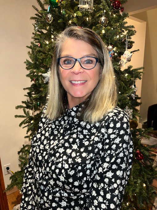 Merry Christmas to all and to all a good night! #MerryChristmas2022 https://t.co/6uvpdfEXWi<a href="/tag/merrychristmas2022"class="tags"><span>#merrychristmas2022</span></a>