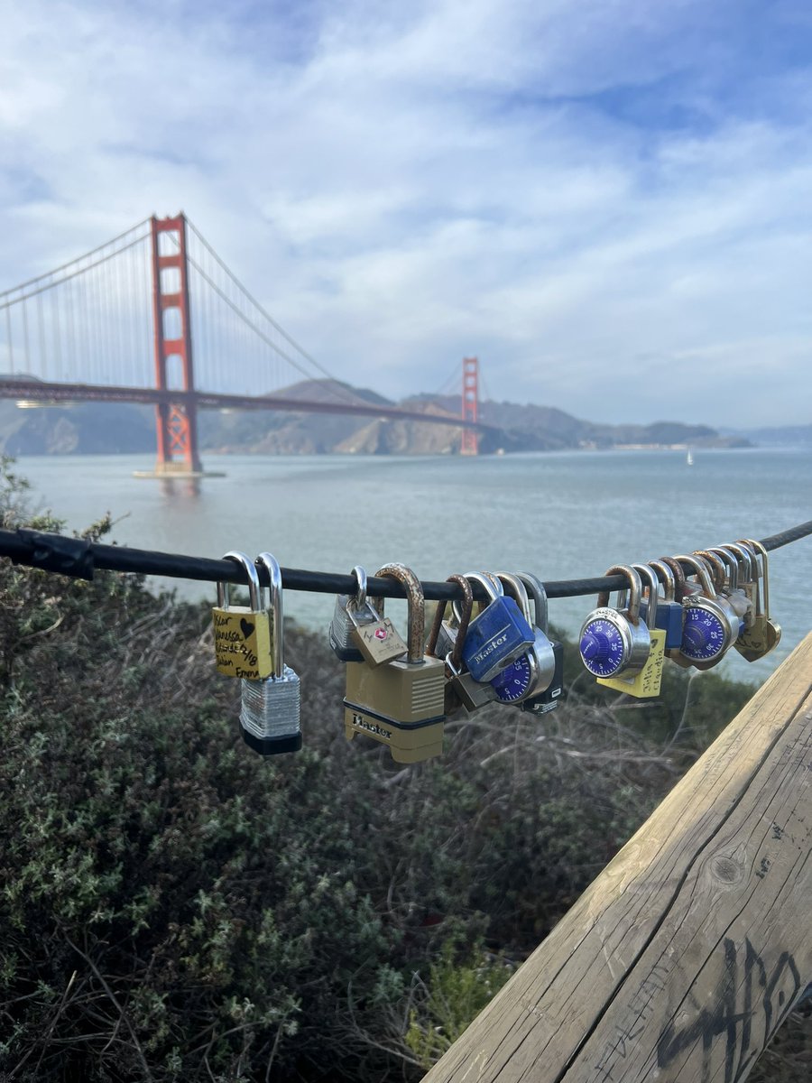 Merry Christmas #MaineMendoza <a href="/AtaydeArjo/">Arjo Atayde</a>