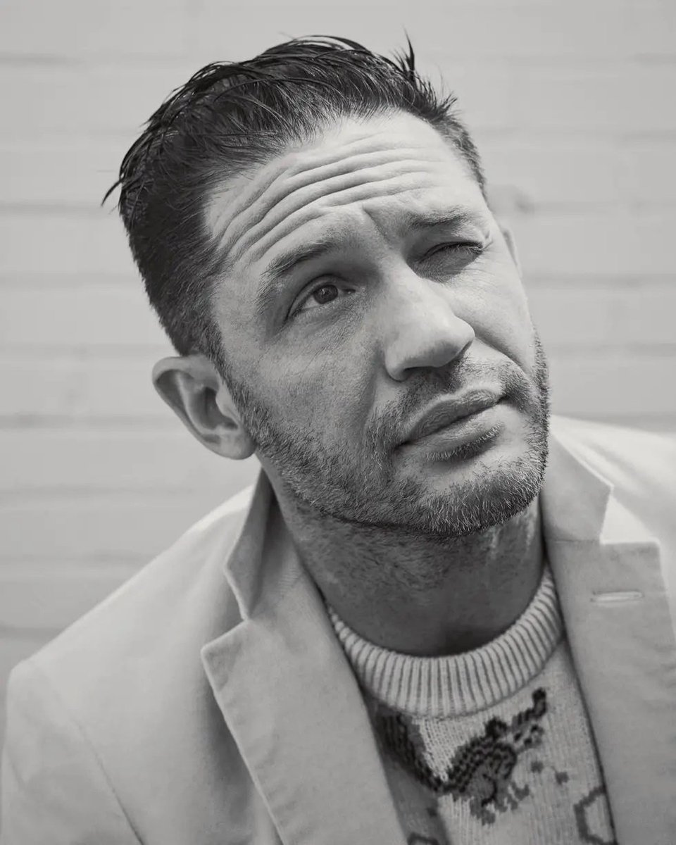 TOP DILFS OF THE YEAR

33 • Tom Hardy