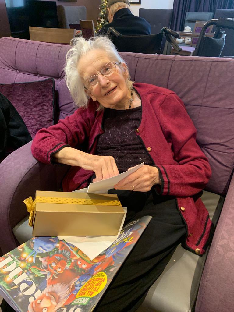 MoorePlaceEsher's tweet photo. Delivering Christmas gifts to our wonderful residents this morning! Merry Christmas from all of us here at Moore Place #MoorePlace #Esher #Presents https://t.co/sRtNvaA9AN