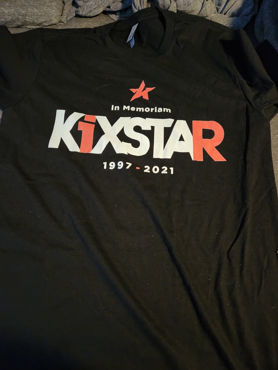 BDtwitch's tweet photo. for christmas I got a Kixstar memorium shirt. Always grateful for the joy and knowlege KiX's stream brought to me. #RIPKix @kimonomomo https://t.co/wS1tWFCwjf