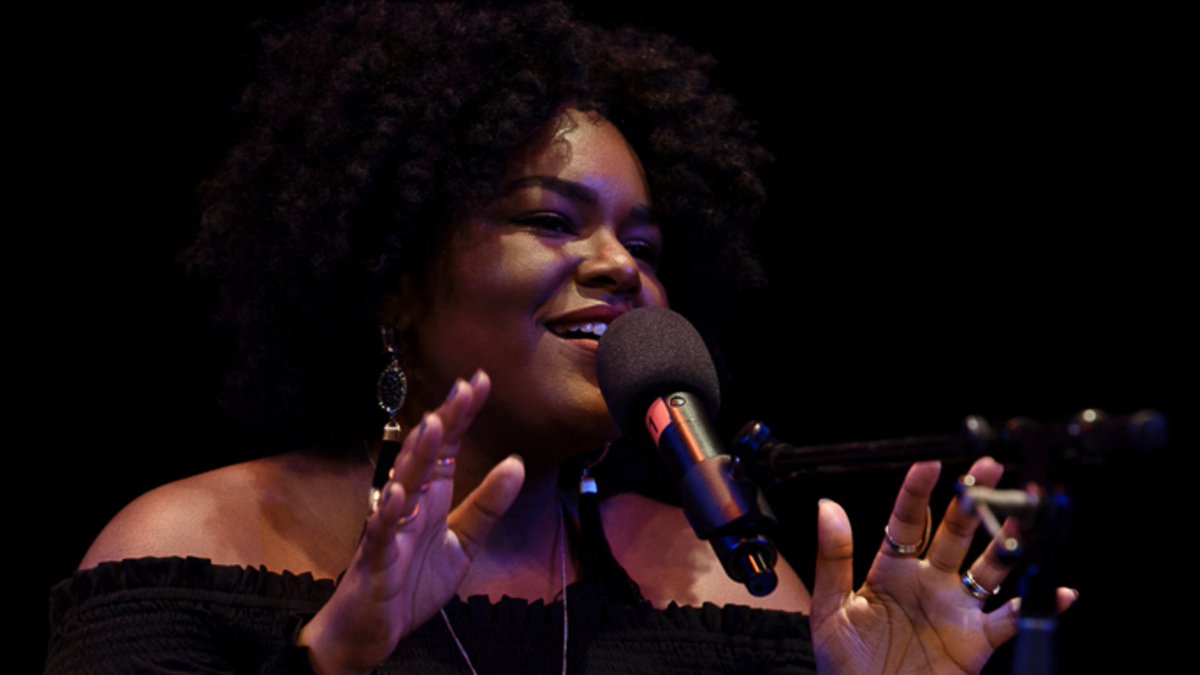 CapitalJazzClub's tweet photo. #NowPlaying, 'Sweet Little Jesus Boy', featuring @ChristieDash, off @warrenwolf1's *Christmas Vibes*. (2020). The #CapitalJazzClub984, with #JacobAsiyo, &amp; @KaimaMwiti.
Christie Dashiell: Vocals
Warren Wolf: Piano. https://t.co/poYYmU9bz3