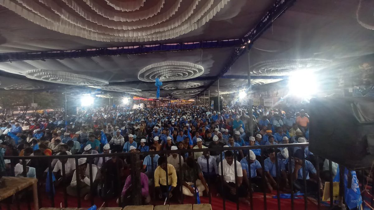 mohanhr's tweet photo. NPS ಎಂಬ ಕರಾಳ ಯೋಜನೆಯನ್ನು ರದ್ದುಪಡಿಸಿ ಹಳೆ ಪಿಂಚಣಿ ಯೋಜನೆ ಮರುಜಾರಿಗೊಳಿಸಿ #scrapNPS #Freedompark #ksgnpsea #NMOPS #BasavarajBommai #CMofKarnataka #BSY #NPS_Black_Day #timesofindia #deccanherald #thehindu #Arnabgoswamy #Republictv #PMOIndia #prajavani #TV9News #News18India #shantaramteja https://t.co/Jk8mjVawCJ