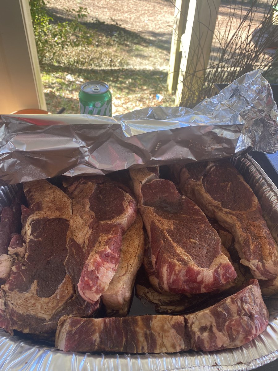 coach_jcurtis's tweet photo. Merry Christmas you filthy animals! #MerryChristmas🎄#BeefItsWhatForDinner🥩 https://t.co/FLeI5Y9hTG