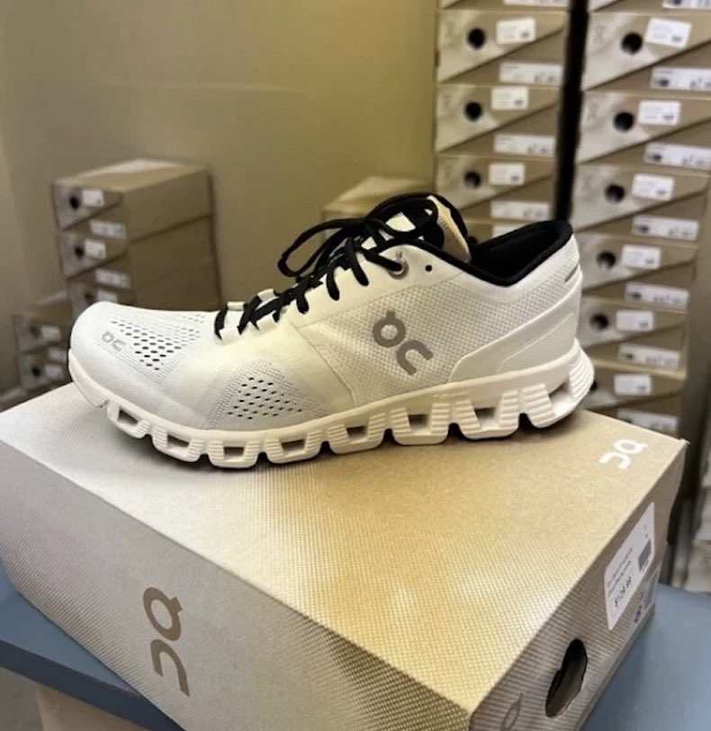 earlboykins's tweet image. wwyd if someone gifted you these