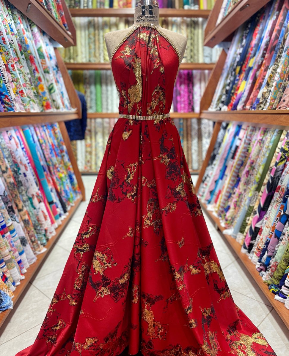 RexFabrics's tweet photo. Wishing you and your loved ones a very Merry Christmas! #fashionliveshere #custommade #happyholidays #rexfabrics #florida #miami #newarrivals https://t.co/UWITBXFbDf
