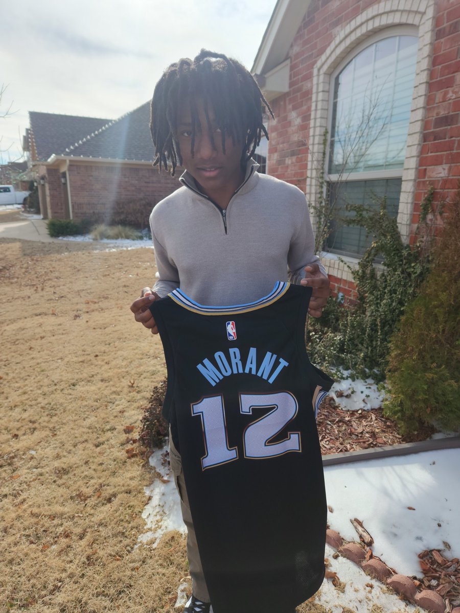 Rev_GaryRussell's tweet photo. @memgrizz @JaMorant https://t.co/OgqcjEpkhJ